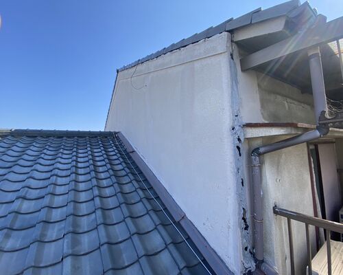 外壁 クラック・割れ・膨れ 雨漏り