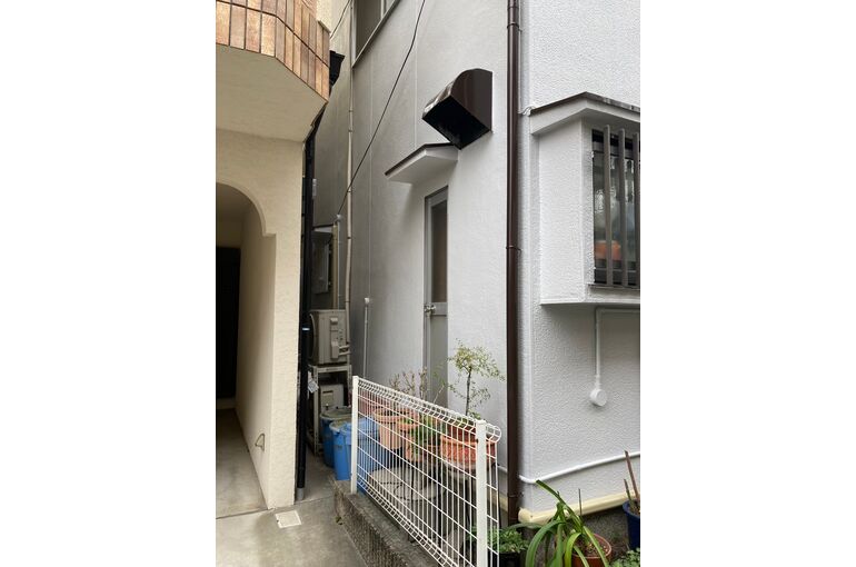 2A0325BF-4942-4C1F-A82A-3AC0A9F140EA